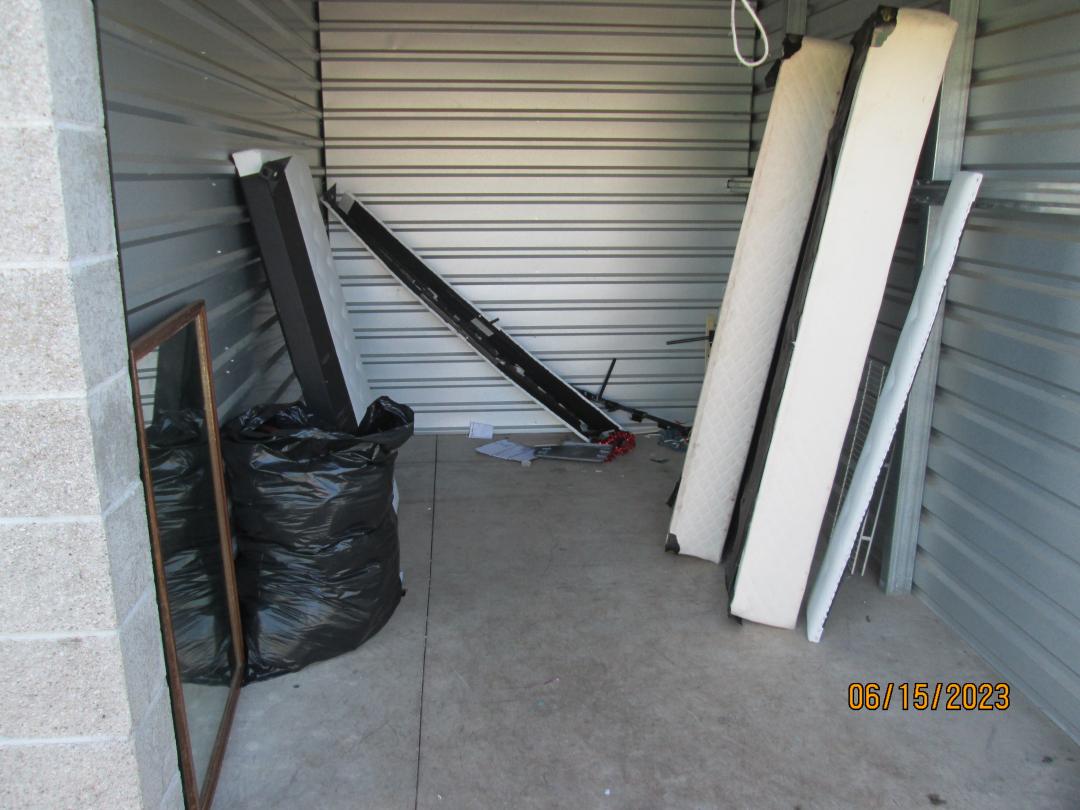 Storage Unit Auction in Albany, OR at UStore Self Storage Albany ends